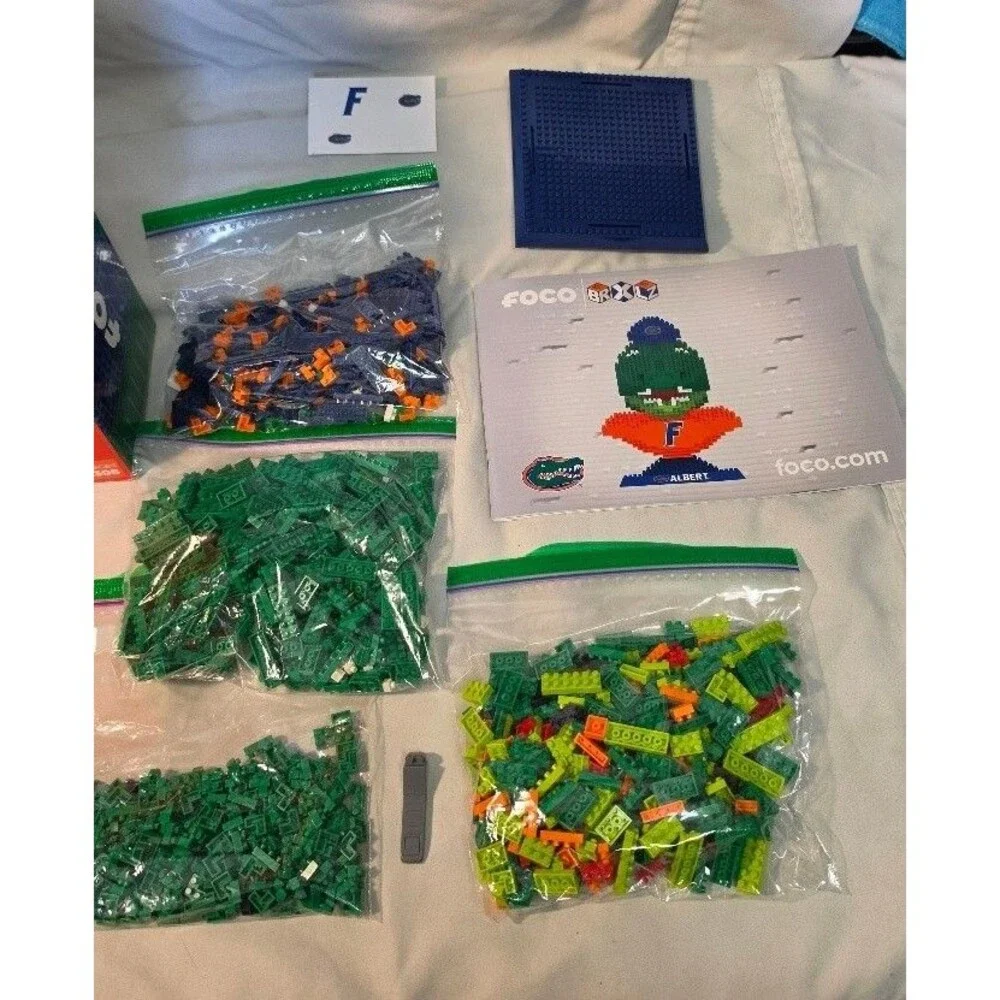 FOCO BRXLZ Albert Florida Gators 3D Puzzle Mascot Bust Building Blocks